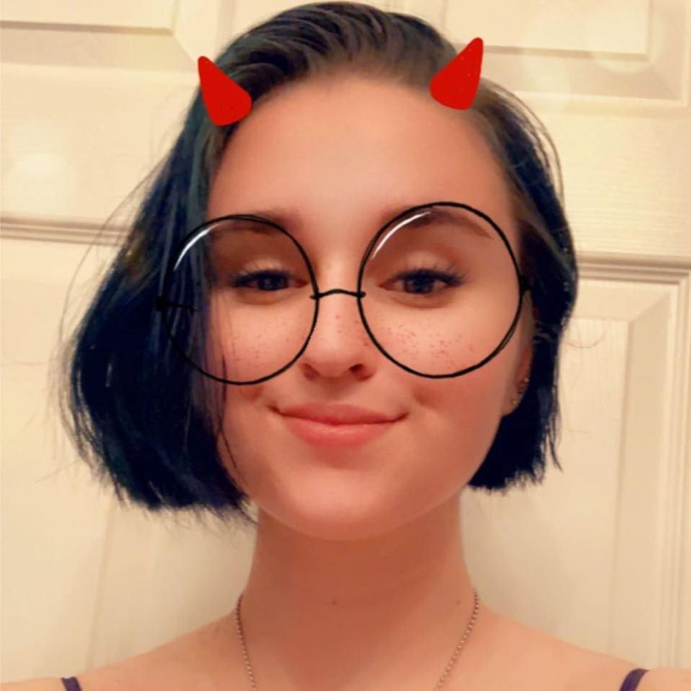 Meet your Posher, Elena